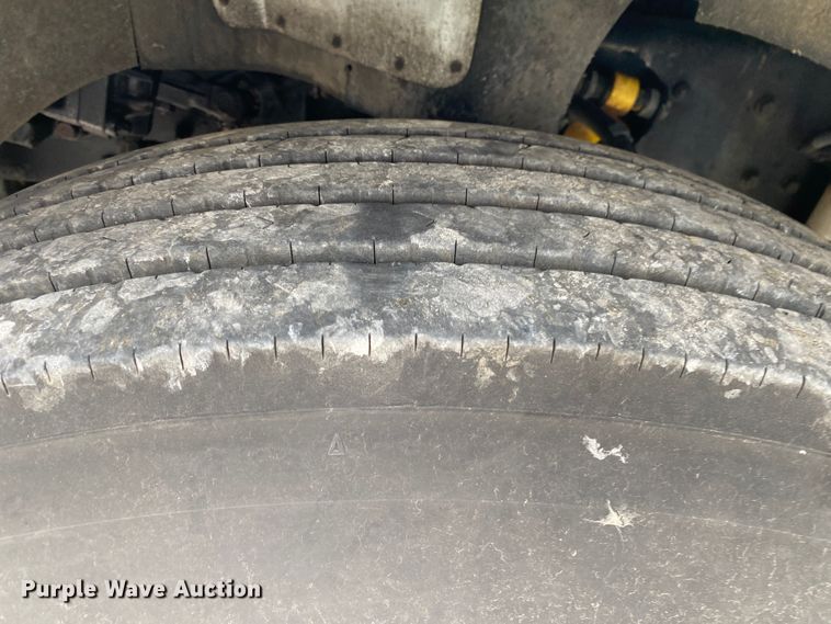 image for item JU9230 2008 Kenworth T300  flatbed truck