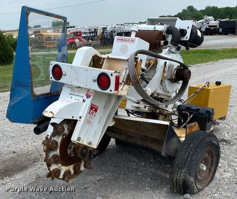 image for item JU9231 Rayco  stump grinder