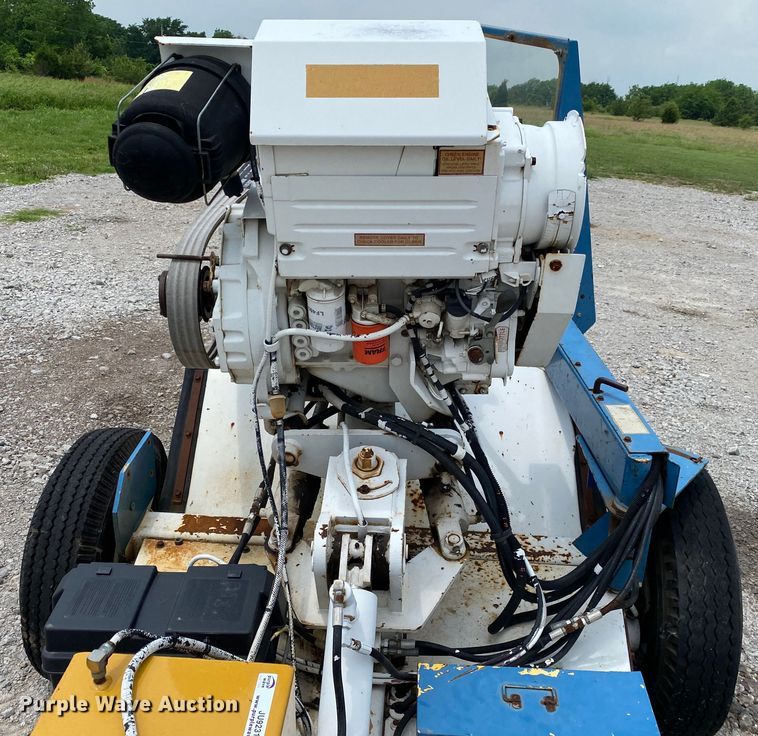 image for item JU9231 Rayco  stump grinder