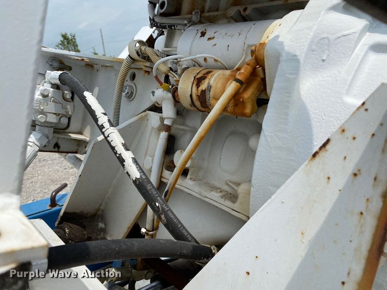 image for item JU9231 Rayco  stump grinder