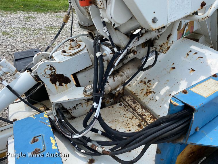 image for item JU9231 Rayco  stump grinder