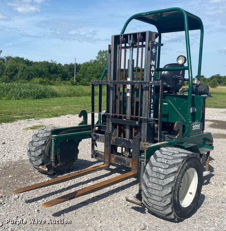image for item JU9246 2014 Navigator RT 4000  forklift