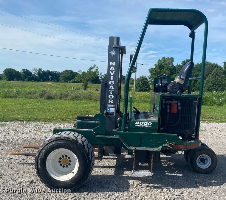 image for item JU9246 2014 Navigator RT 4000  forklift