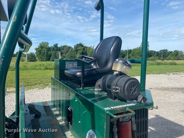 image for item JU9246 2014 Navigator RT 4000  forklift