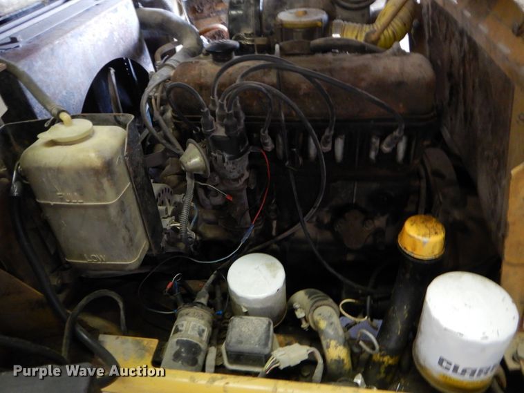 image for item JX9151 2015 Yale GLC0300BJUAE083  forklift