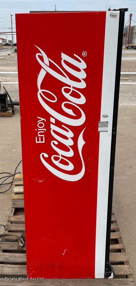 image for item JX9832 Vending machine