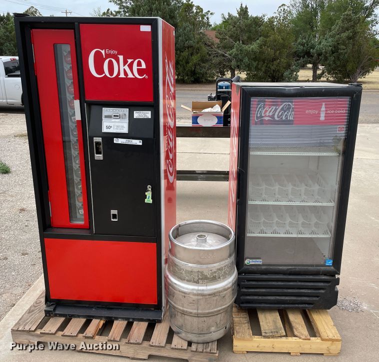 image for item JX9832 Vending machine