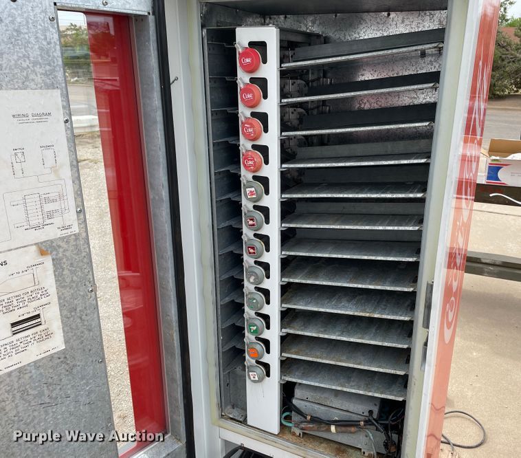 image for item JX9832 Vending machine