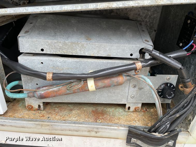 image for item JX9832 Vending machine