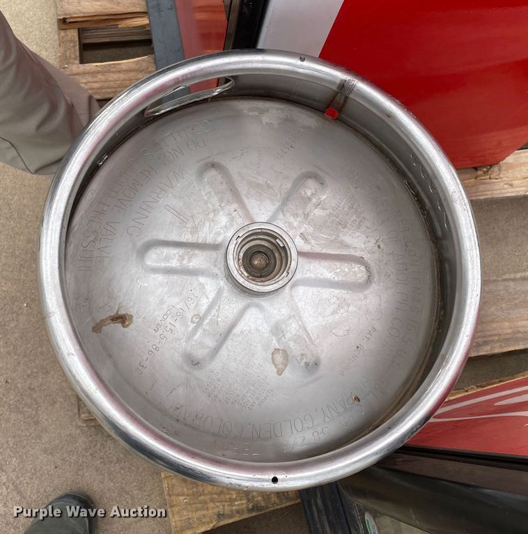 image for item JX9832 Vending machine