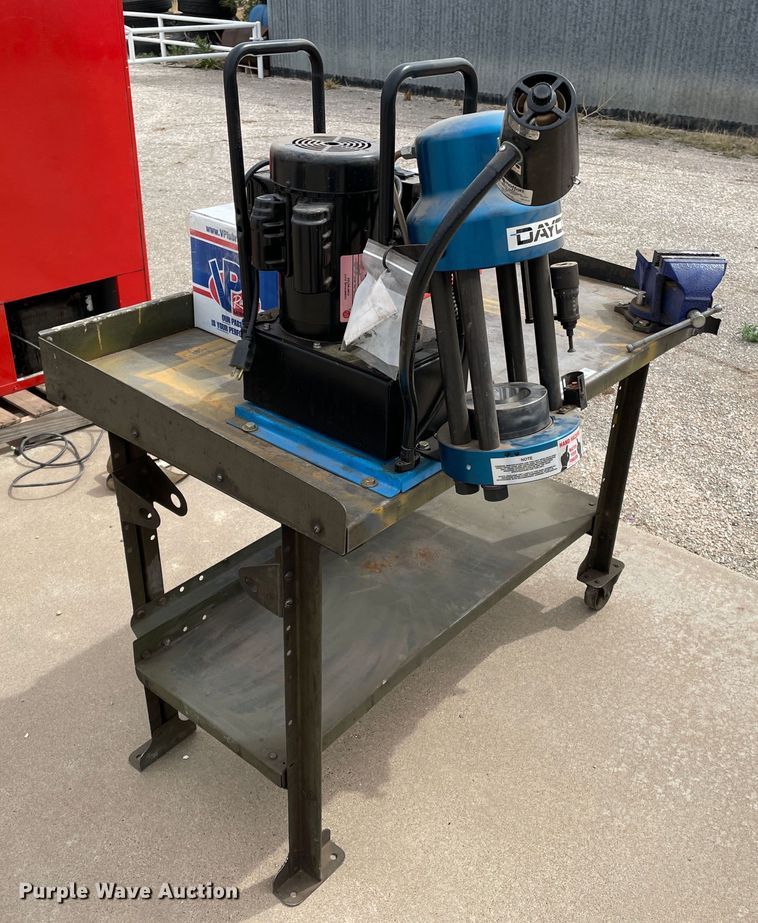 image for item JX9833 Dayco D165  hydraulic crimper