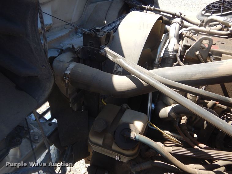 image for item KA9335 2006 Freightliner Business Class M2  truck cab and chassis