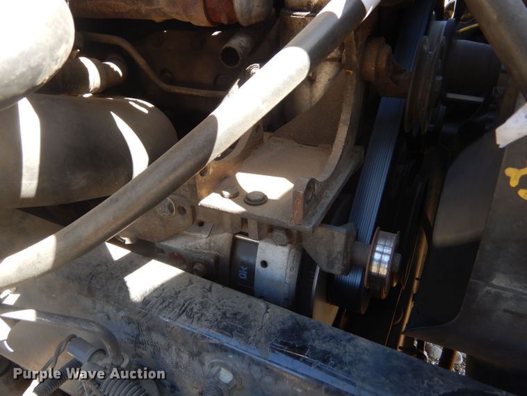 image for item KA9335 2006 Freightliner Business Class M2  truck cab and chassis