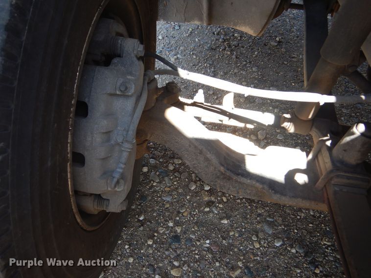 image for item KA9335 2006 Freightliner Business Class M2  truck cab and chassis