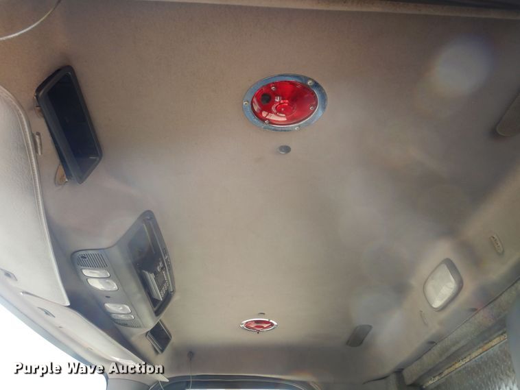 image for item KA9336 2006 Freightliner Business Class M2  truck cab and chassis