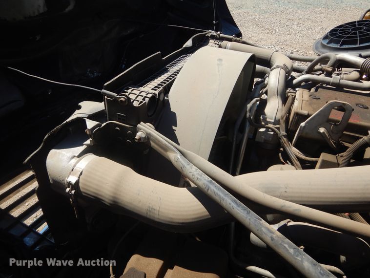 image for item KA9336 2006 Freightliner Business Class M2  truck cab and chassis