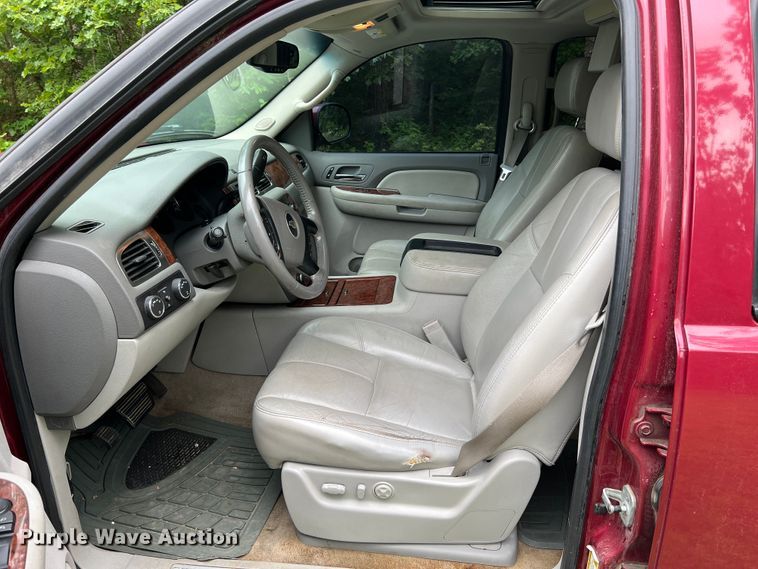 image for item KC9936 2007 Chevrolet Tahoe LTZ  SUV
