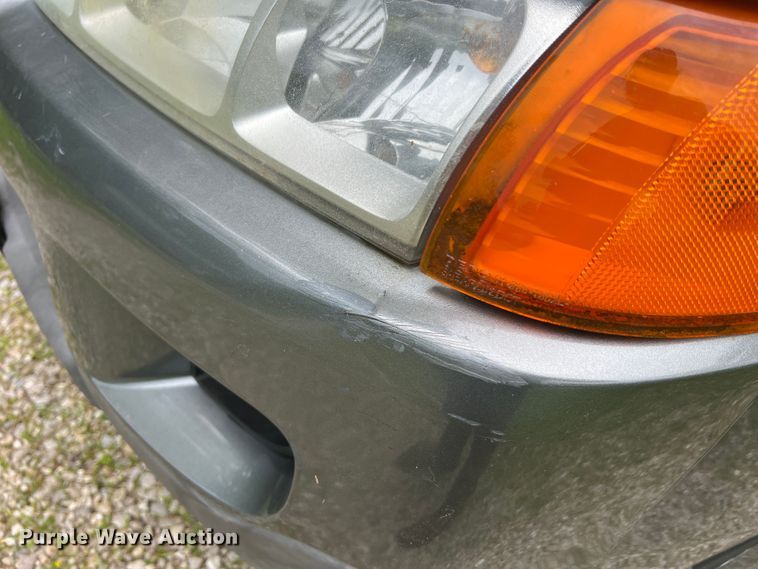 image for item KC9937 2005 Saturn Vue  SUV