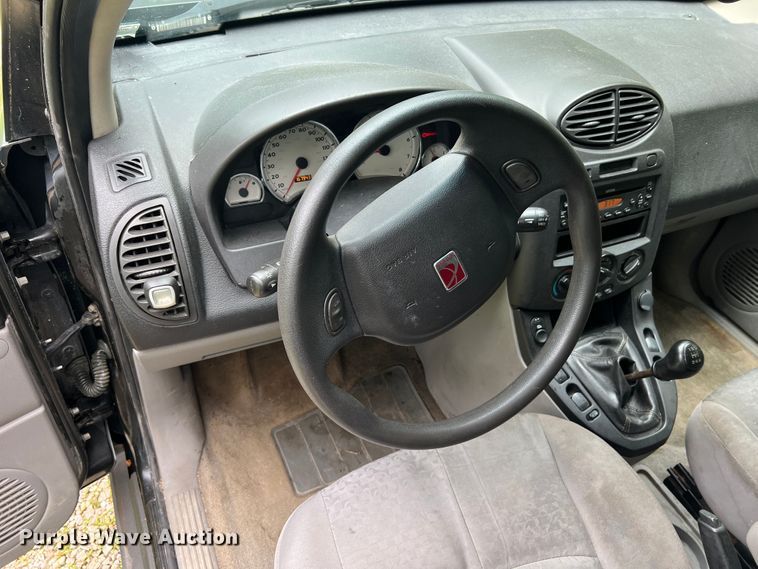 image for item KC9937 2005 Saturn Vue  SUV