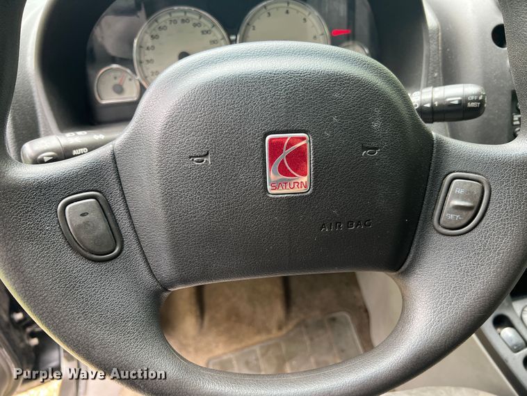 image for item KC9937 2005 Saturn Vue  SUV