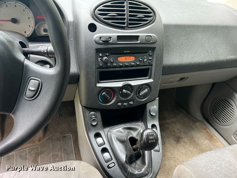 image for item KC9937 2005 Saturn Vue  SUV