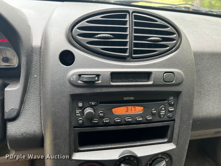 image for item KC9937 2005 Saturn Vue  SUV