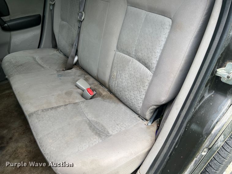 image for item KC9937 2005 Saturn Vue  SUV