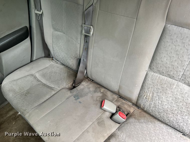 image for item KC9937 2005 Saturn Vue  SUV