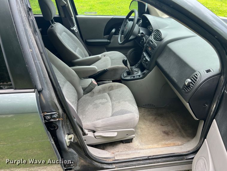 image for item KC9937 2005 Saturn Vue  SUV