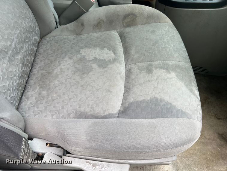 image for item KC9937 2005 Saturn Vue  SUV