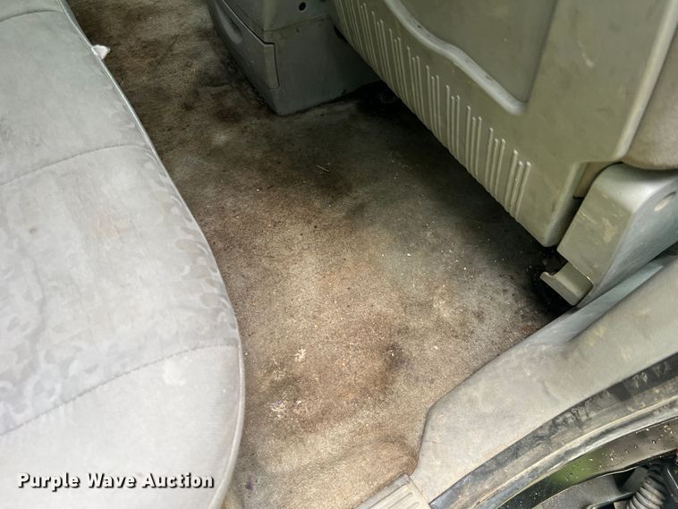 image for item KC9937 2005 Saturn Vue  SUV