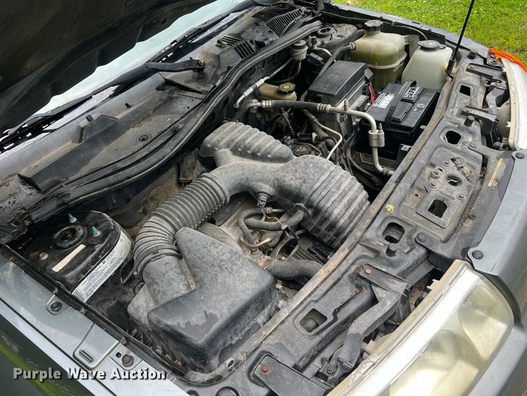 image for item KC9937 2005 Saturn Vue  SUV