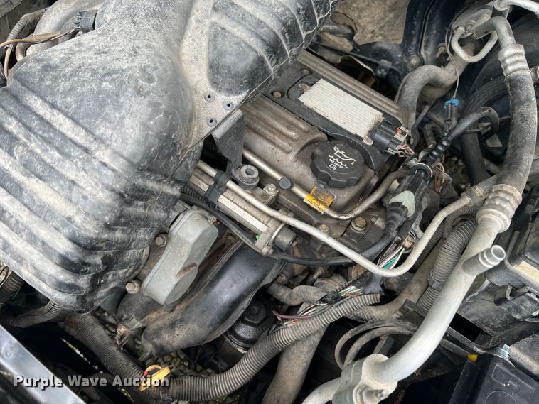 image for item KC9937 2005 Saturn Vue  SUV