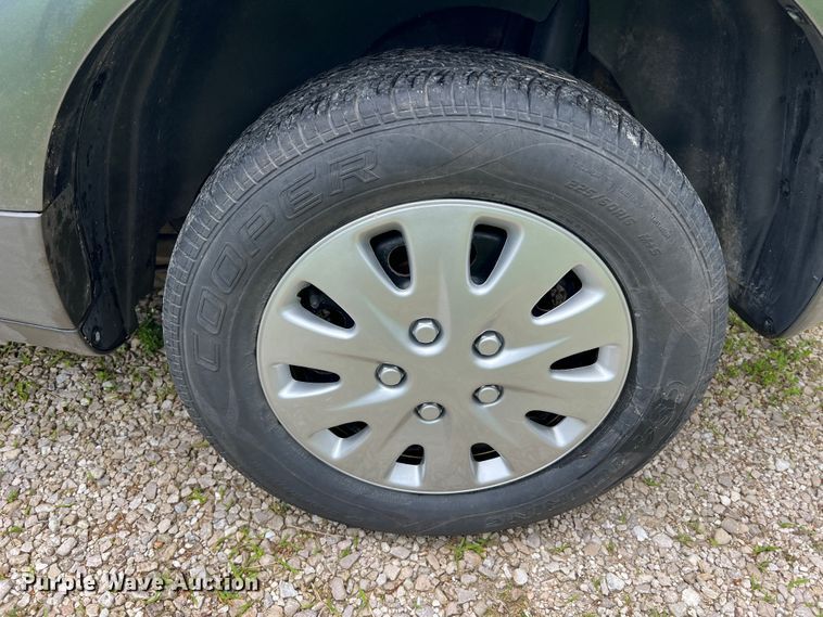 image for item KC9937 2005 Saturn Vue  SUV