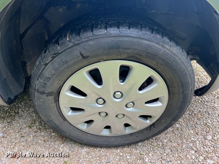 image for item KC9937 2005 Saturn Vue  SUV