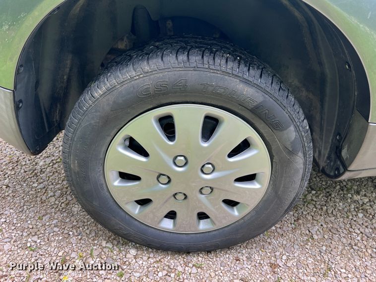 image for item KC9937 2005 Saturn Vue  SUV