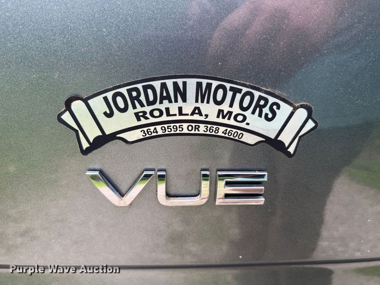 image for item KC9937 2005 Saturn Vue  SUV