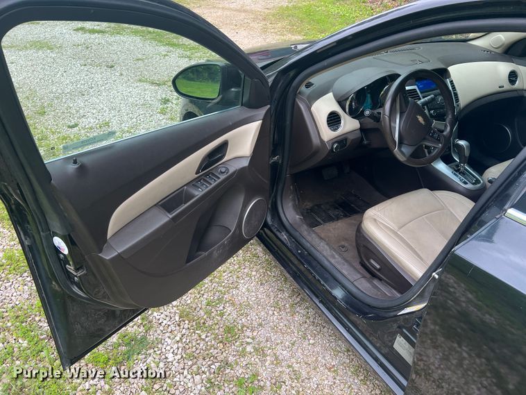 image for item KC9938 2011 Chevrolet Cruze LTZ