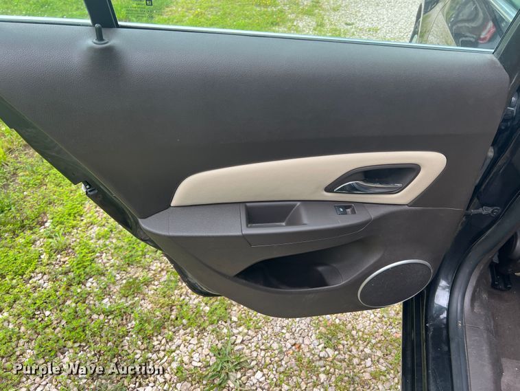 image for item KC9938 2011 Chevrolet Cruze LTZ