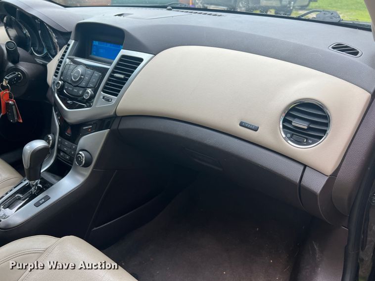 image for item KC9938 2011 Chevrolet Cruze LTZ