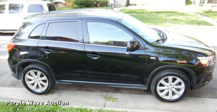 image for item KD9925 2014 Mitsubishi Outlander Sport  SUV