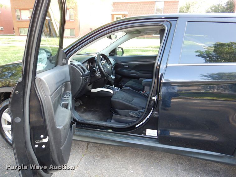 image for item KD9925 2014 Mitsubishi Outlander Sport  SUV