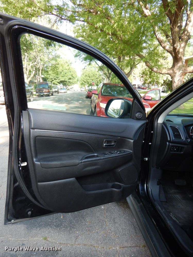 image for item KD9925 2014 Mitsubishi Outlander Sport  SUV