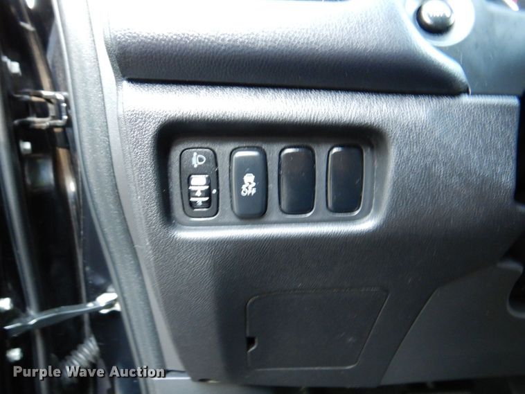 image for item KD9925 2014 Mitsubishi Outlander Sport  SUV