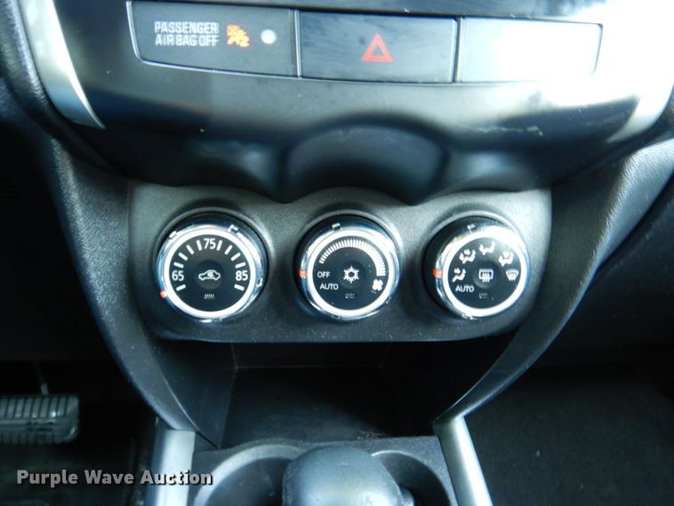 image for item KD9925 2014 Mitsubishi Outlander Sport  SUV