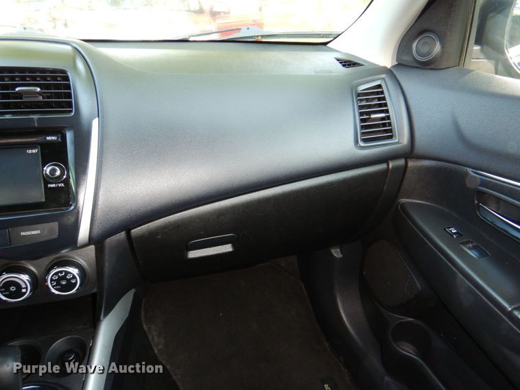 image for item KD9925 2014 Mitsubishi Outlander Sport  SUV