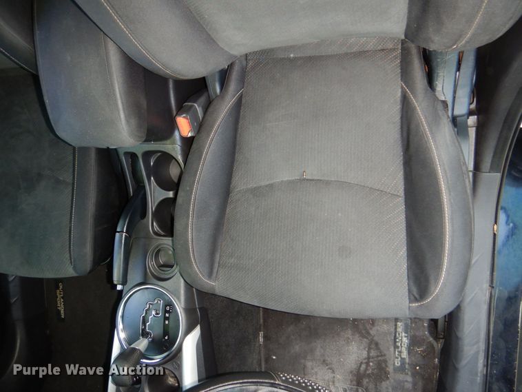 image for item KD9925 2014 Mitsubishi Outlander Sport  SUV