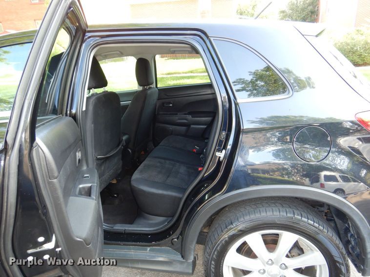 image for item KD9925 2014 Mitsubishi Outlander Sport  SUV