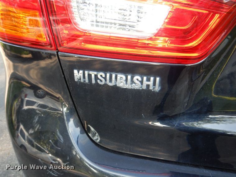 image for item KD9925 2014 Mitsubishi Outlander Sport  SUV