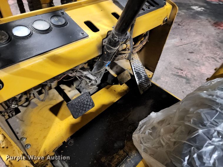 image for item KE9932 Caterpillar T50C  forklift